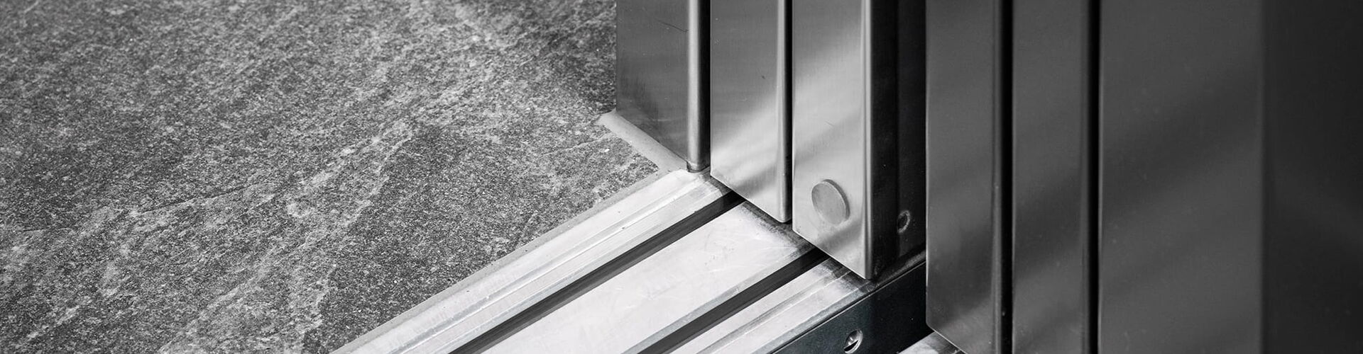 Bodenleiste eines Personenlifts